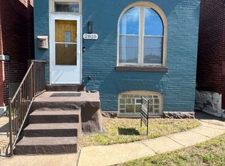 2825 Hickory St, Saint Louis, MO 63104