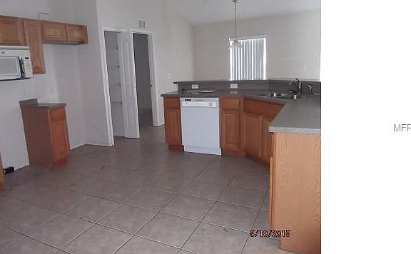 3rd image of 1726 James Pointe Dr