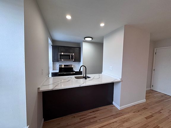 5th image of 401 Front St #A8811f861