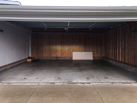2 car garage