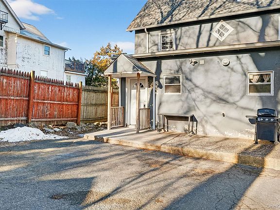 3rd image of 21 Elysian Ave #C