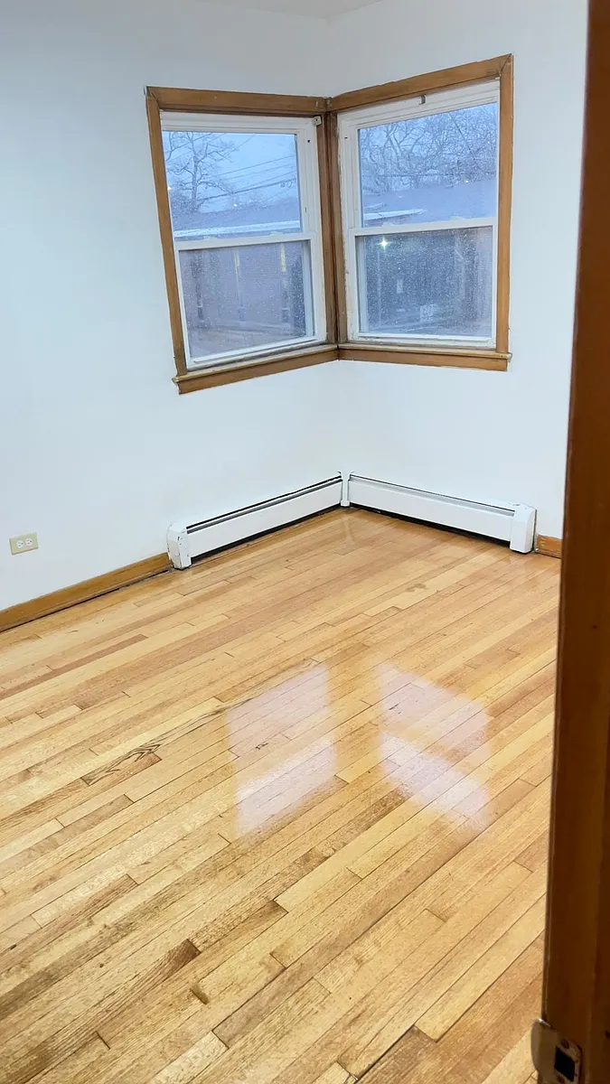 Building Photo - 615 Bellwood Ave #2W