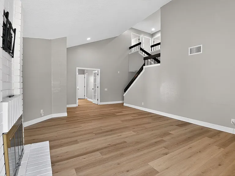 2173 Arbor Cir — Photo 5