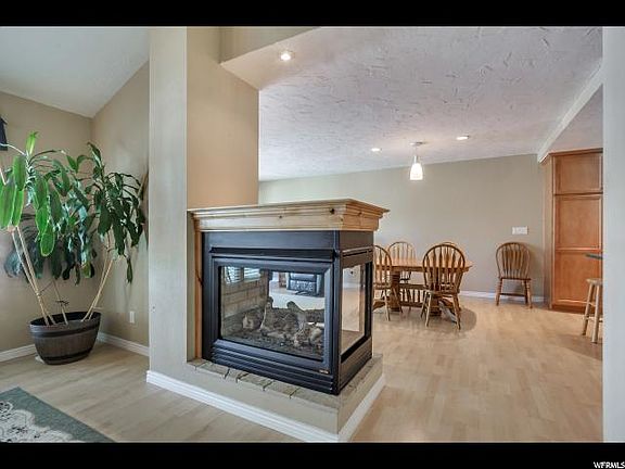 4th image of 9732 S Skye Dr