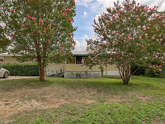 3rd image of 1300 High Chaparral Dr