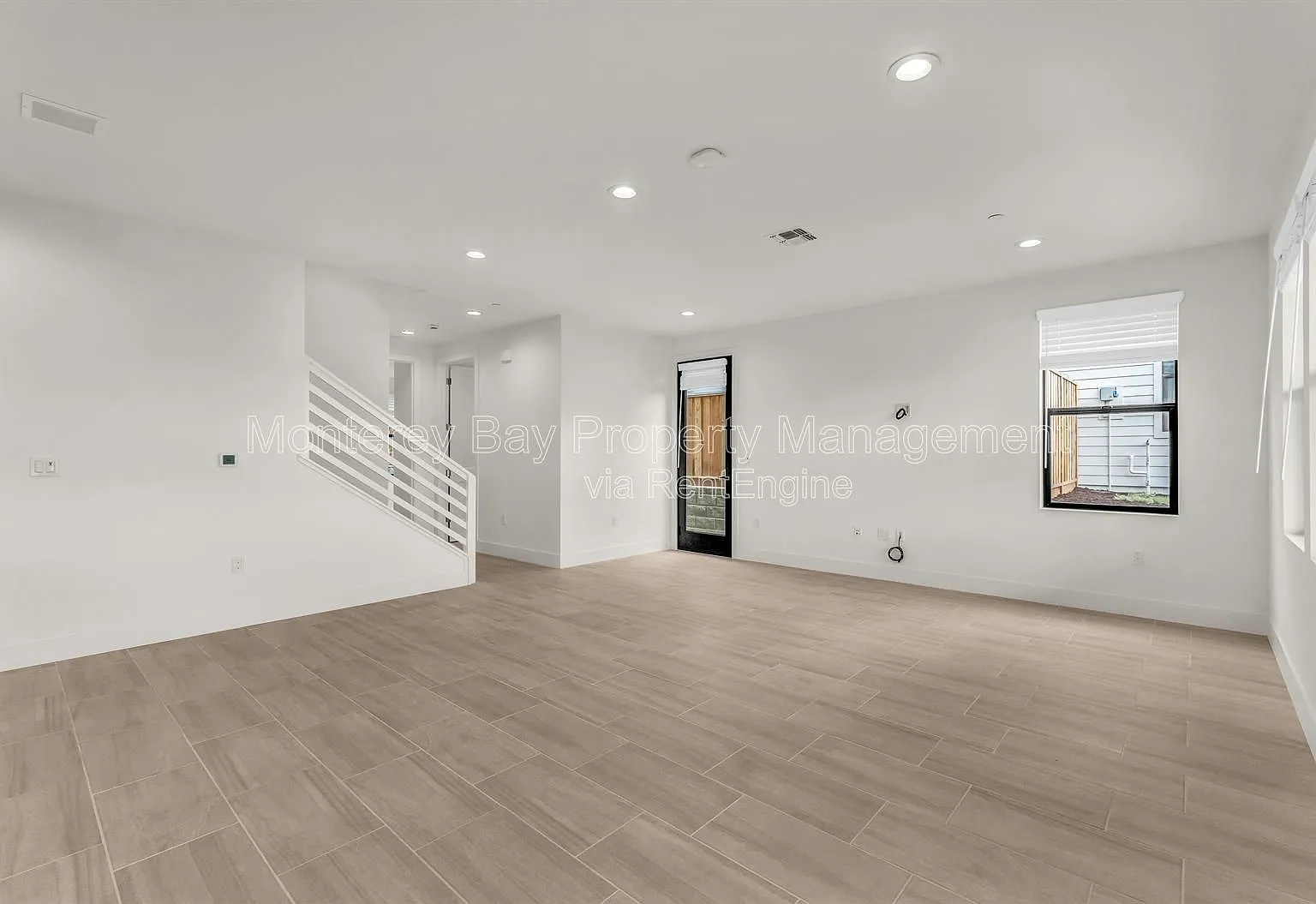 4 bed, 3.0 bath, 2191 sqft, $4,995 — Photo 2