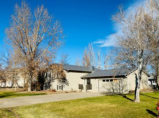 1205 11th St, Fort Benton, MT 59442