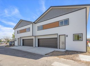 1438 N Cole Cottage Ln, Boise, ID 83704
