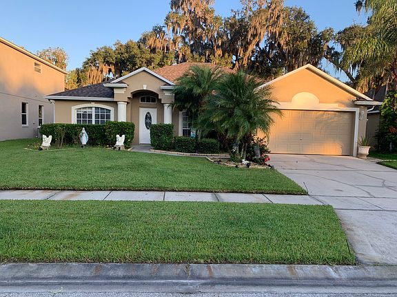 4th image of 2102 The Oaks Blvd