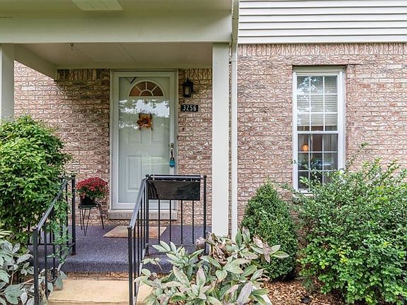 3rd image of 3256 Alpine Dr