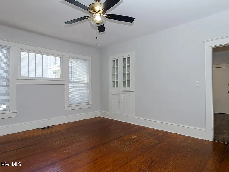 914 Bonham Ave #B — Photo 8
