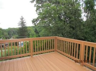 27 Middlesex Ave, Worcester, MA 01604