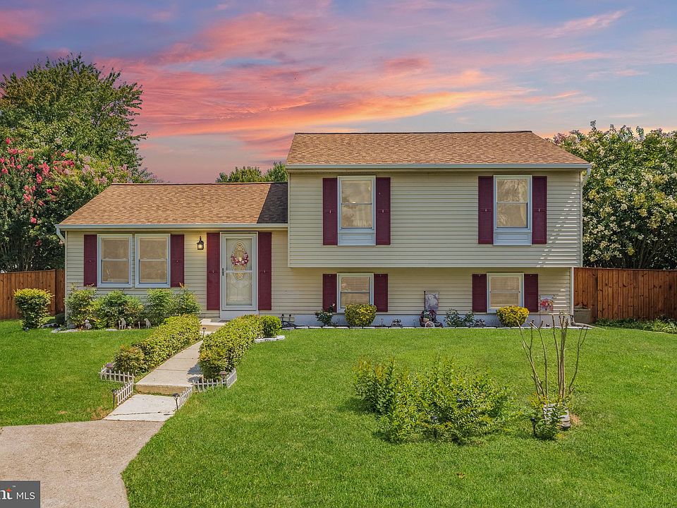 1st image of 1653 Canonade Ct