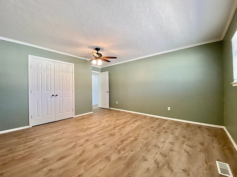 6336 N Villa Ave — Photo 7