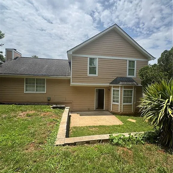 1143 Memory Ln — Photo 21