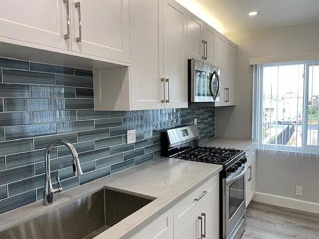 2 bed, 650 sqft, $2,450 — Photo 3