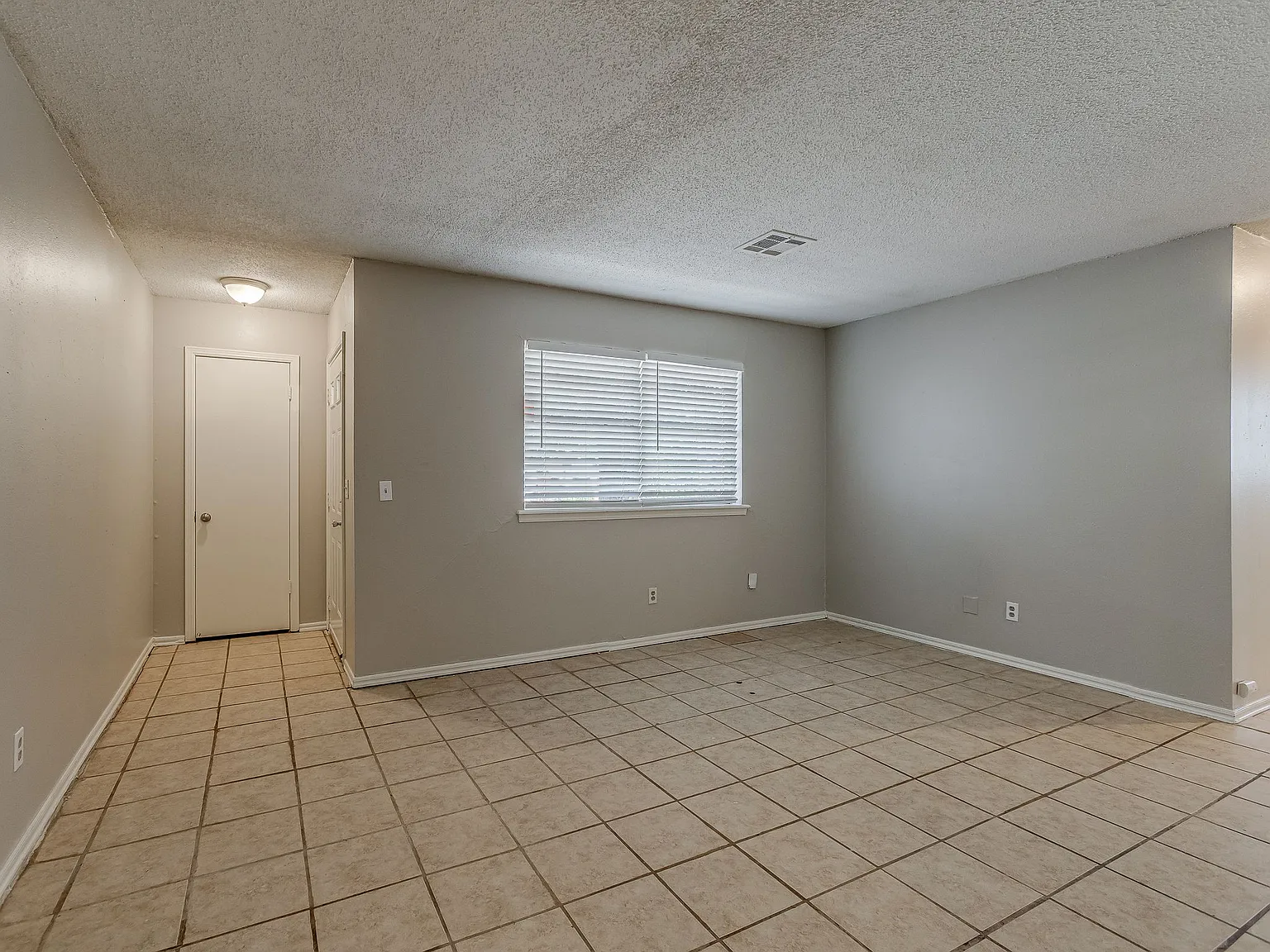 3320 Hampton Road - 1 — Photo 2