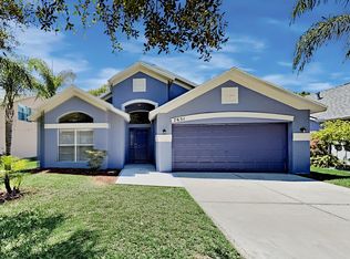 7651 Nottinghill Sky Dr, Apollo Beach, FL 33572