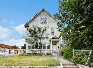 1303 E Hennepin Ave #A, Minneapolis, MN 55414