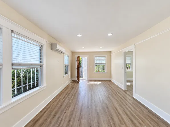1051 N Curson Ave, Los Angeles, CA 90046