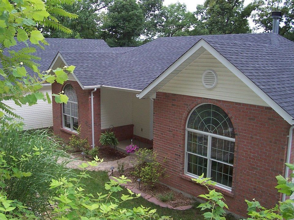 Custom 4bd, 3 bth on 3.7 wooded acres