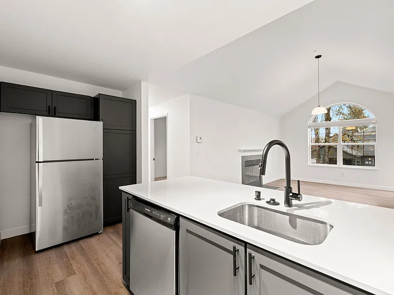 Larkspur Place — Photo 6