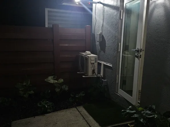 3040 SW 45th St, Fort Lauderdale, FL 33312