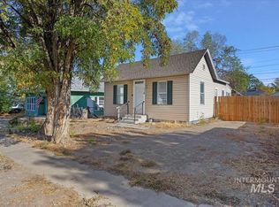 516 5th Ave N, Twin Falls, ID 83301