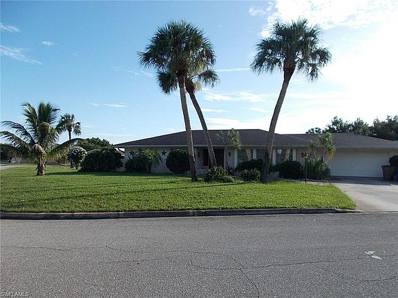 2nd image of 103 W Lake Dr