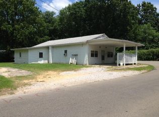 1805 Bunch St, Corinth, MS 38834