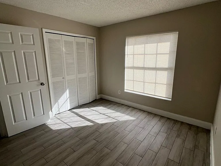 1512 Sophie Blvd — Photo 20