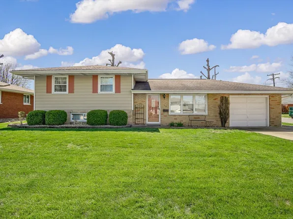 318 Charles St, Red Bud, IL 62278