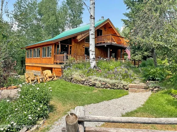 43 E Elkhorn Dr, Thayne, WY 83127