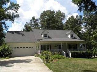 265 Peaceful Valley Dr, Cleveland, GA 30528