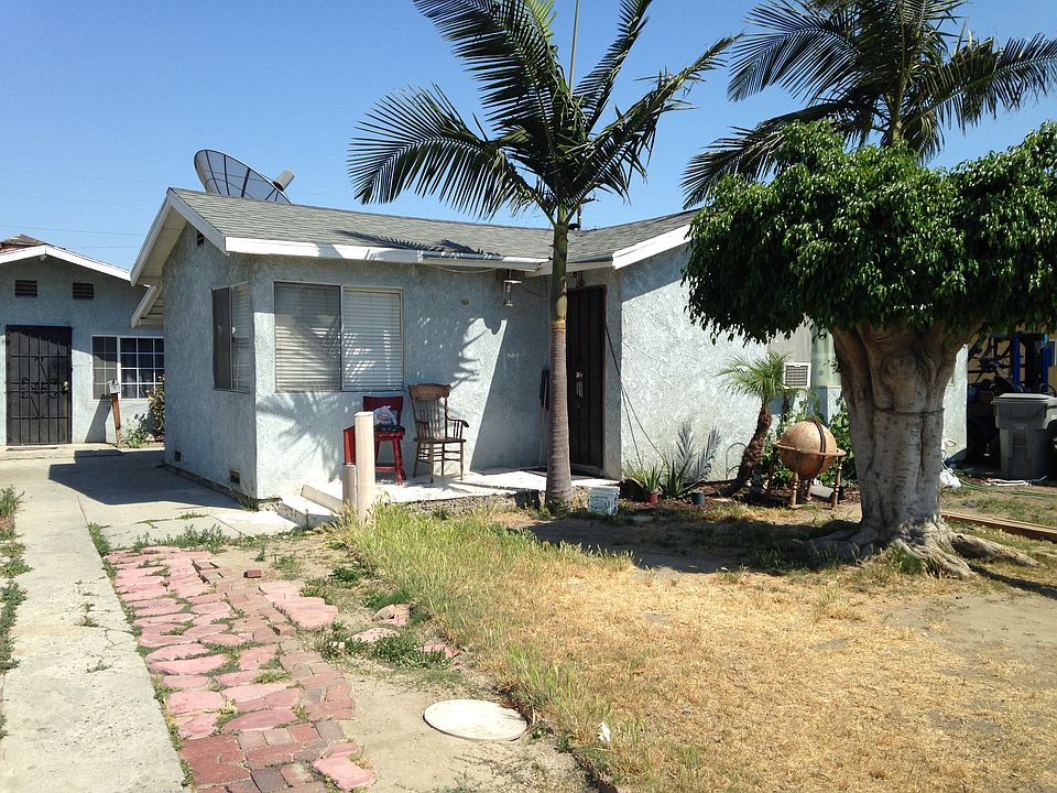 1st image of 11820 Virginia Ave