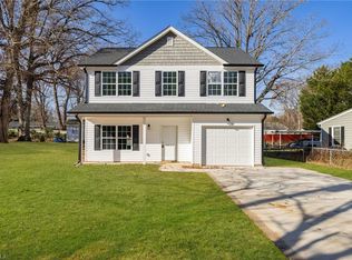 1823 Glenside Dr, Greensboro, NC 27405