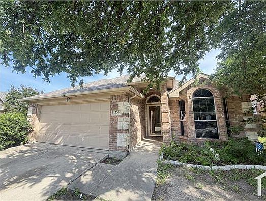 3rd image of 236 Flatwood Dr