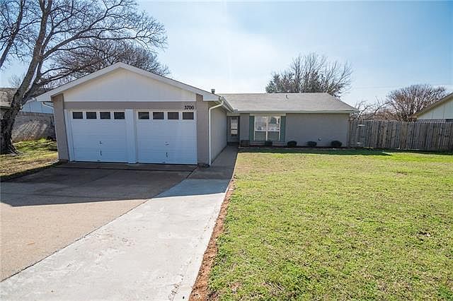 1st image of 3700 Palomino Dr