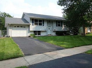 333 Hanover Rd SW, Cedar Rapids, IA 52404