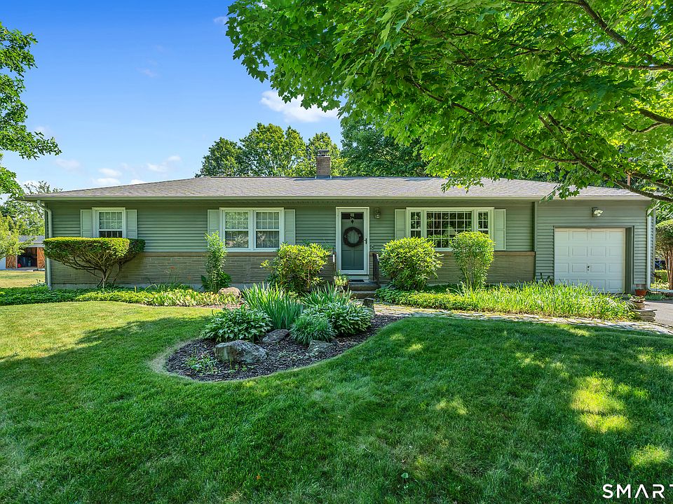 1st image of 32 Ives Avenue