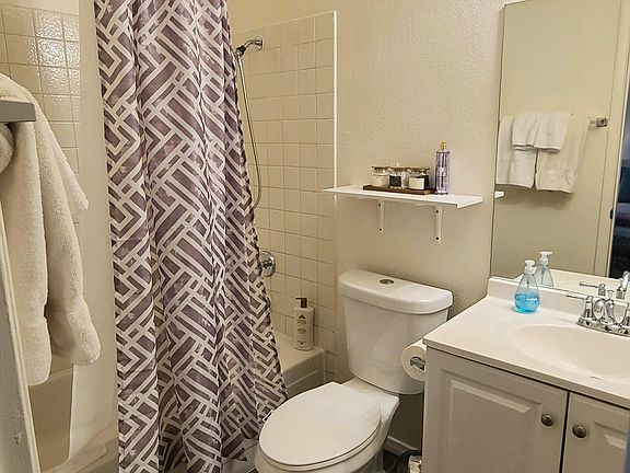 4th image of 200 N Bruce St APT A