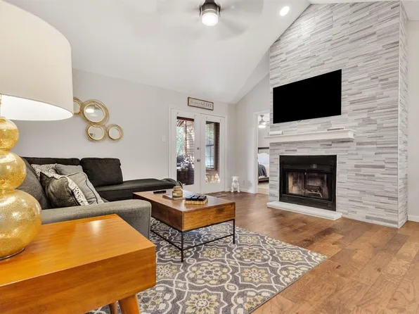 10955 Wurzbach Rd APT 108, San Antonio, TX 78230