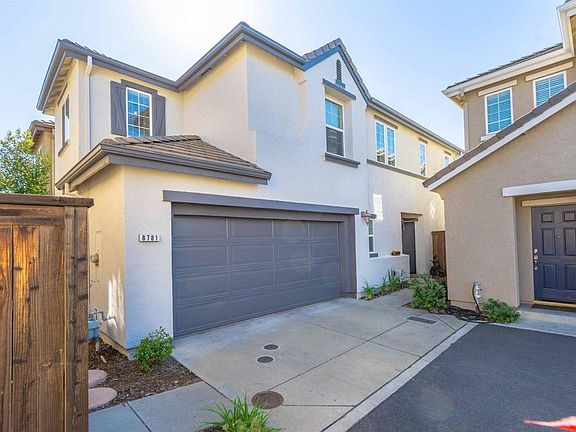 2nd image of 8781 Cortina Cir