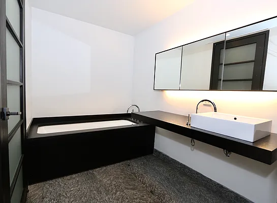 Rented by Compass | media 7