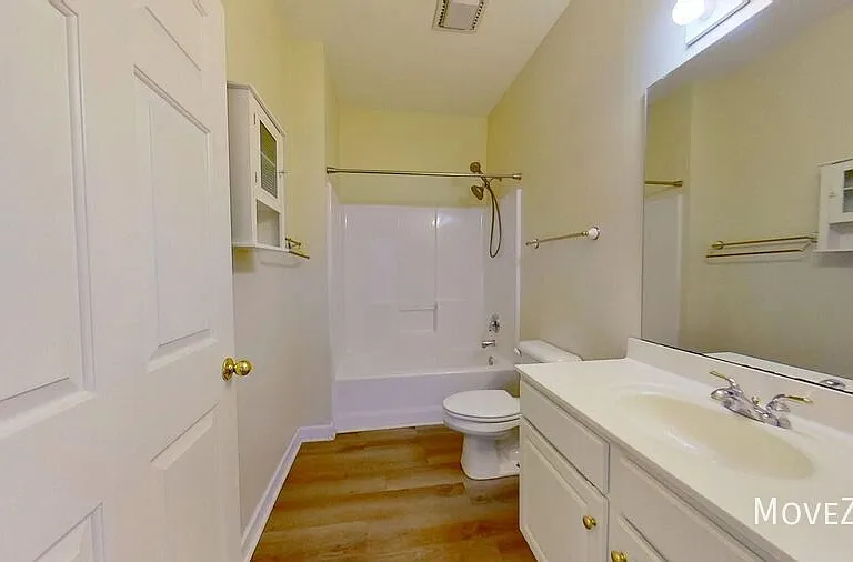 5006 Carleton Dr #94 — Photo 32