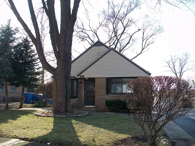 510 S Adeline Ave photo 1
