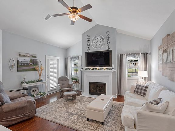 5th image of 318-3 Hidden Creek Cir
