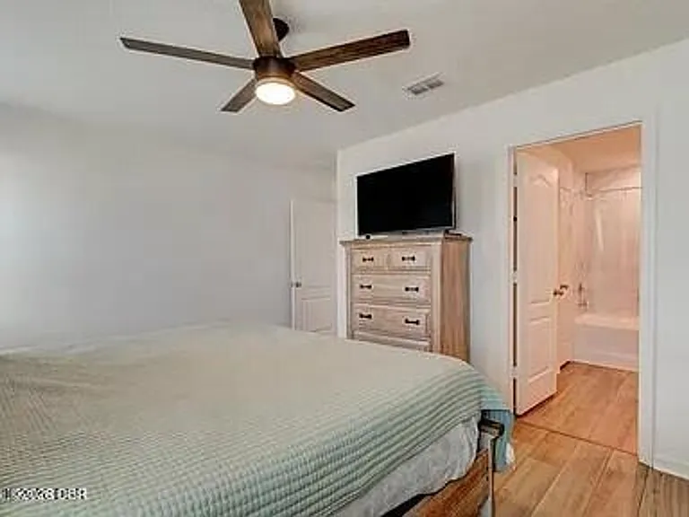 33 Pine Croft Ln — Photo 5