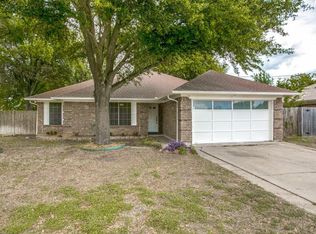 5804 Newman Dr, North Richland Hills, TX 76180