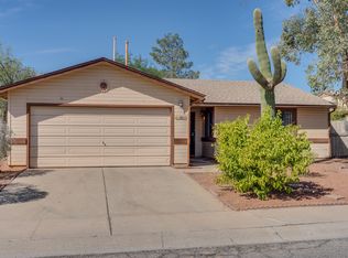 5821 N Edenbrook Ln, Tucson, AZ 85741